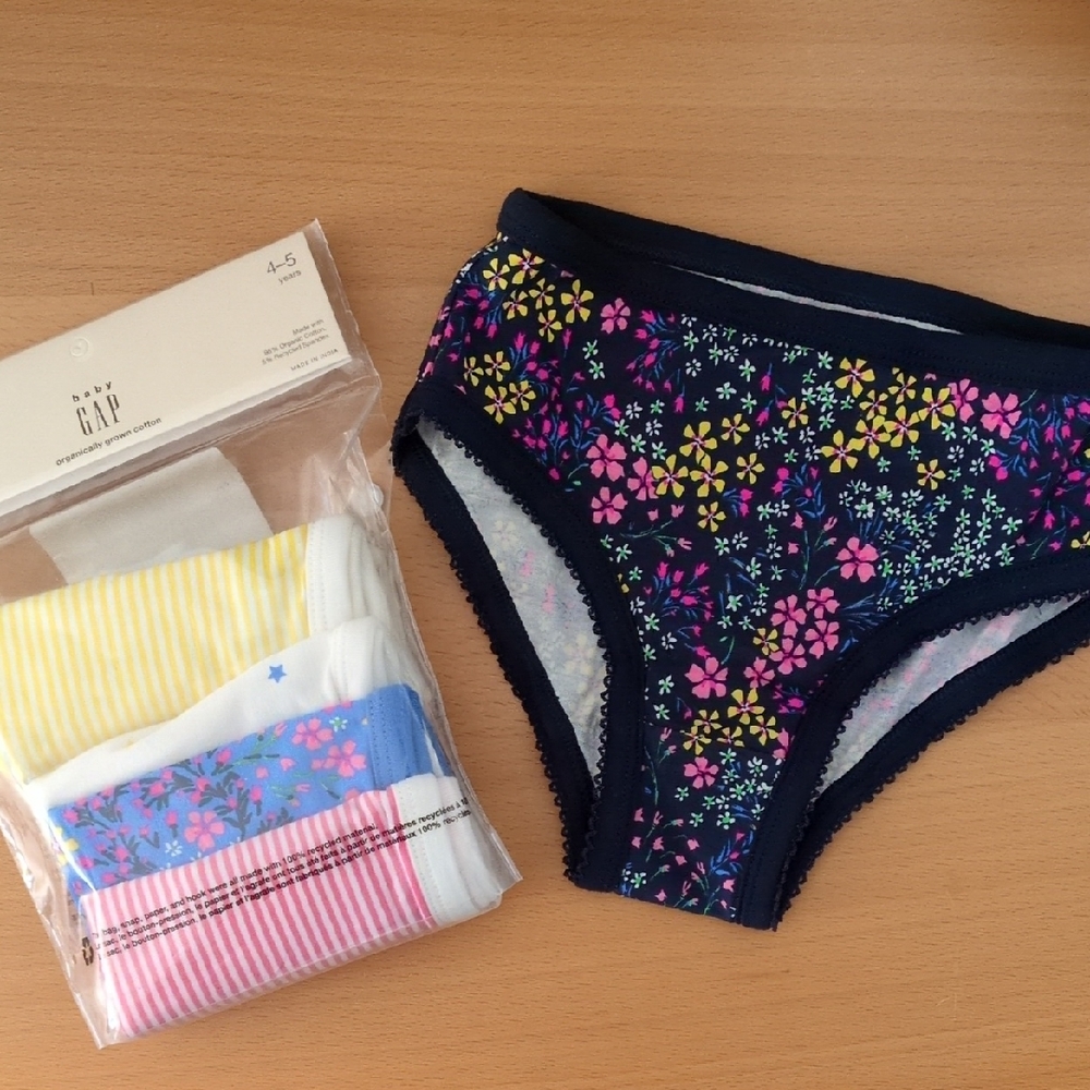 NWT Gap Organic Cotton Toddler Bikini Briefs in Floral Print and Stripes